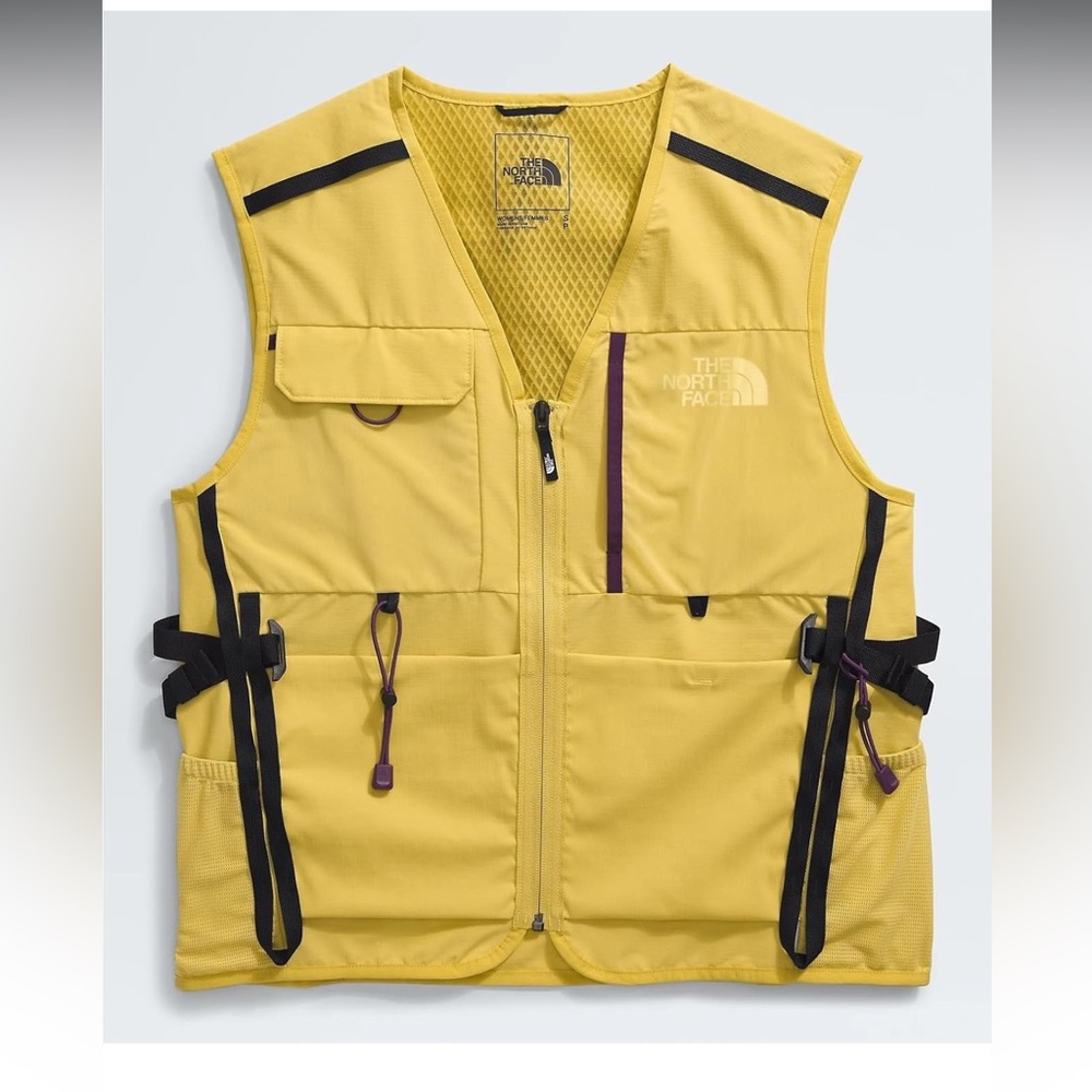 NWT THE NORTH FACE women’s vest  size M